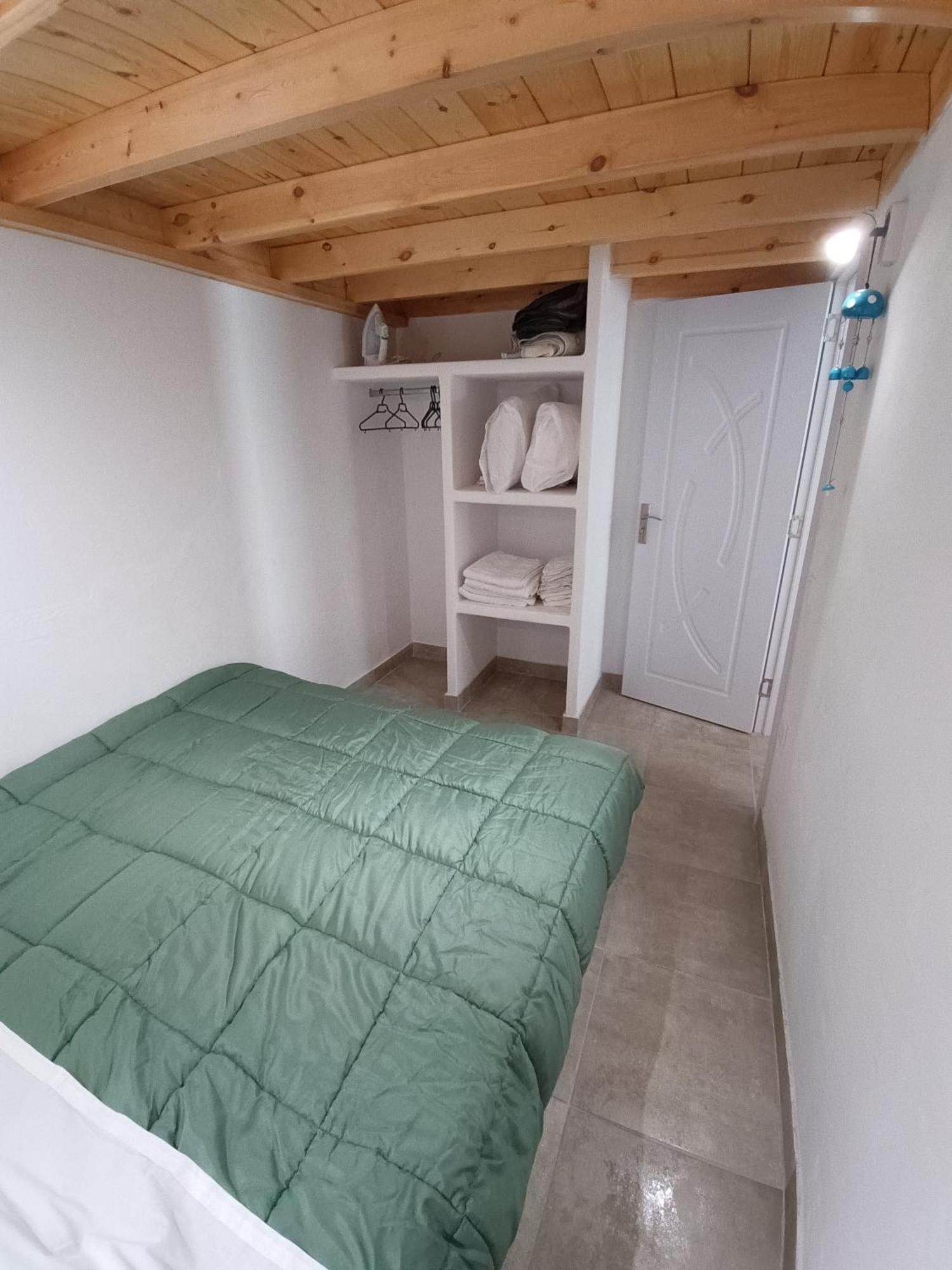 Tinos Youth Apartment Экстерьер фото